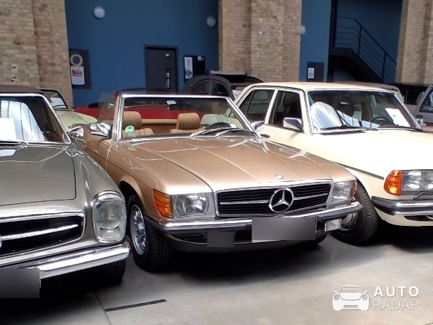 Mercedes-Benz SL 380 R107 spotted in Berlin