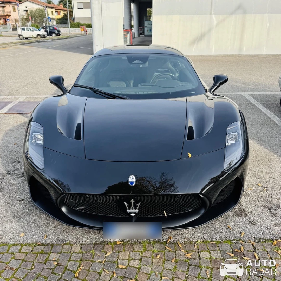 Maserati MC20 spotted in Sarıyer, Türkiye