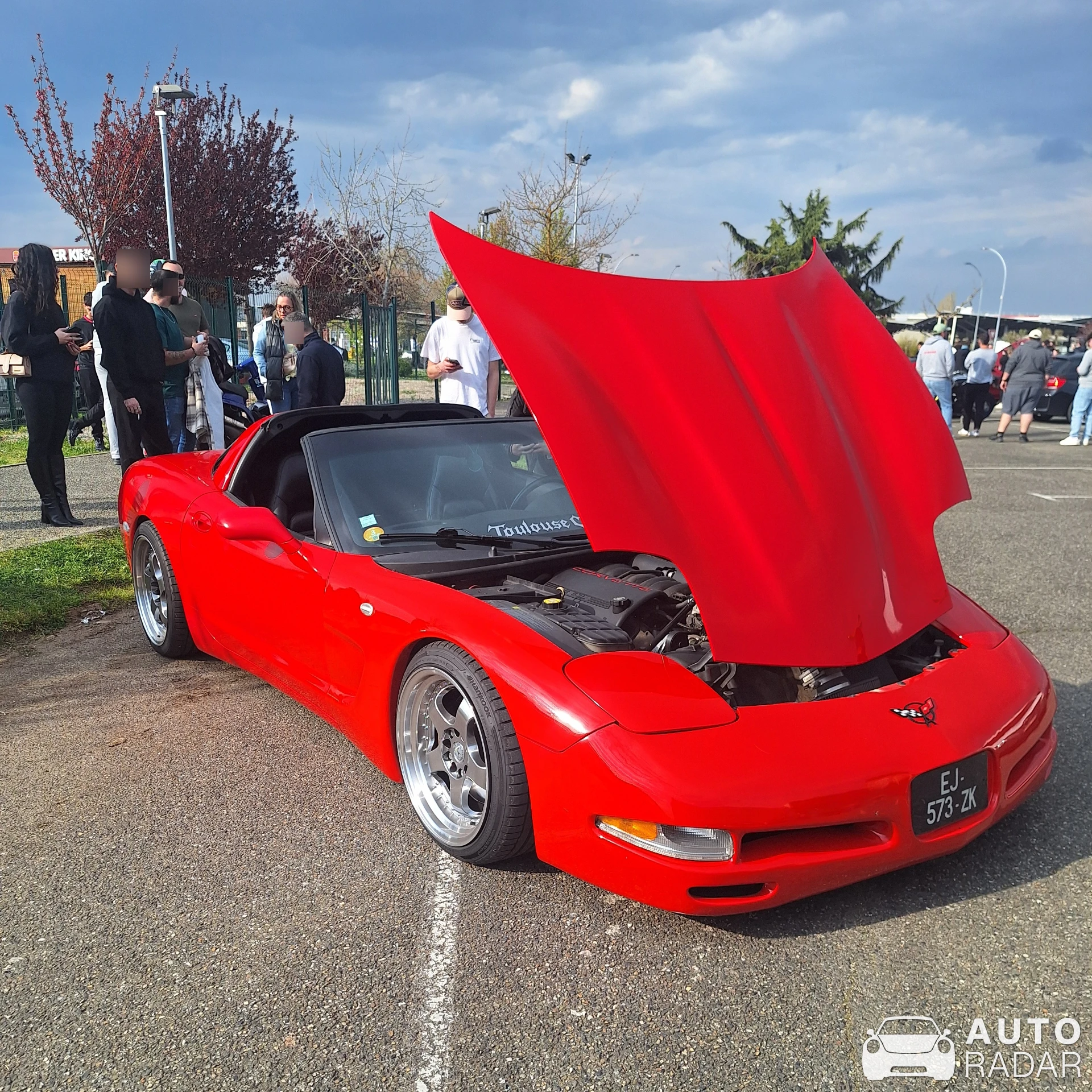 Chevrolet Corvette C5 spotted in Montauban