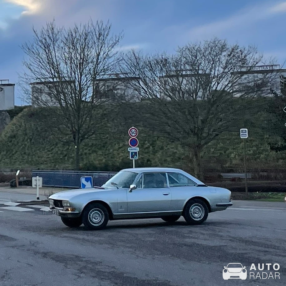 Peugeot 504 Coupé spotted in Toul, France