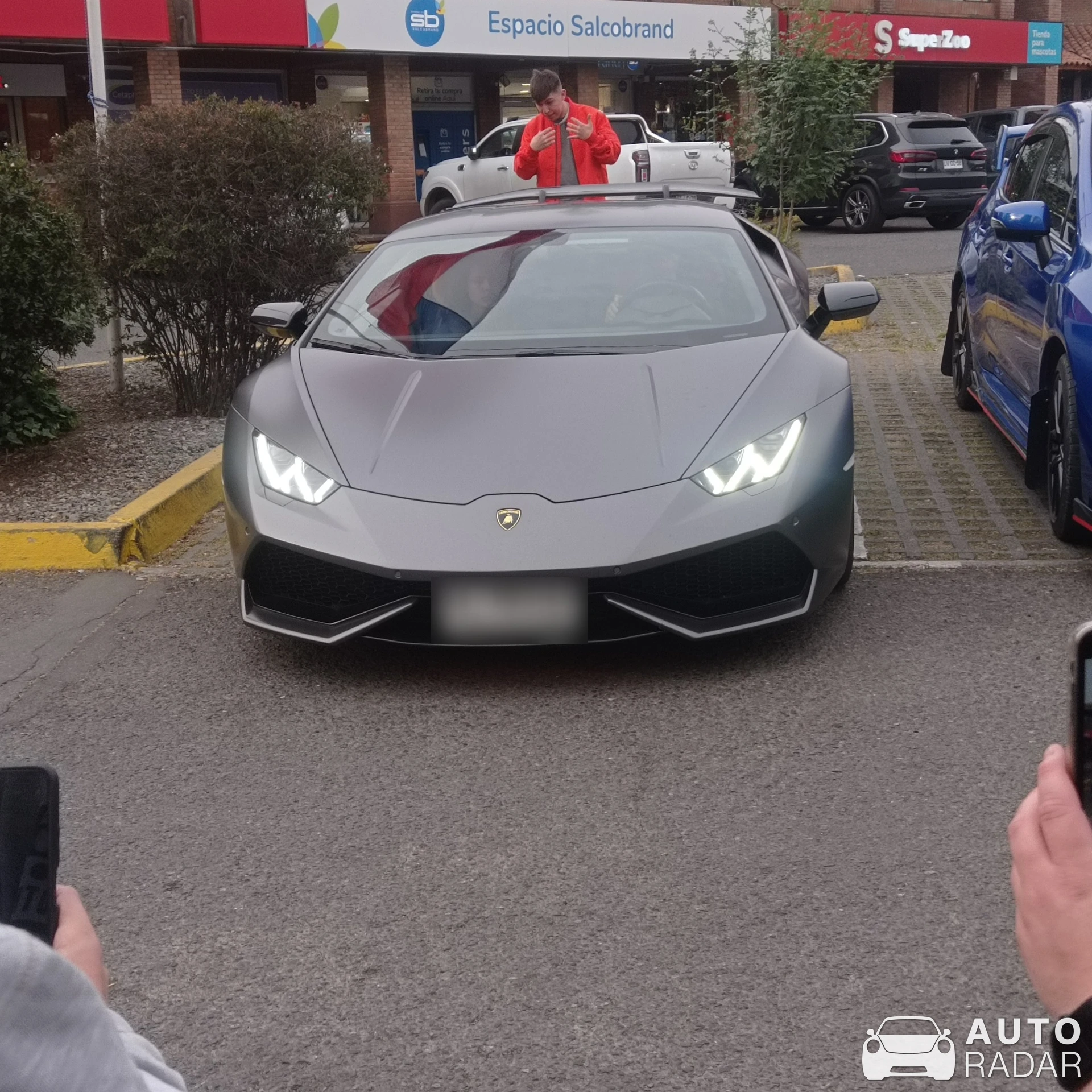 Lamborghini Huracán LP610-4 spotted in Vitacura, Chile