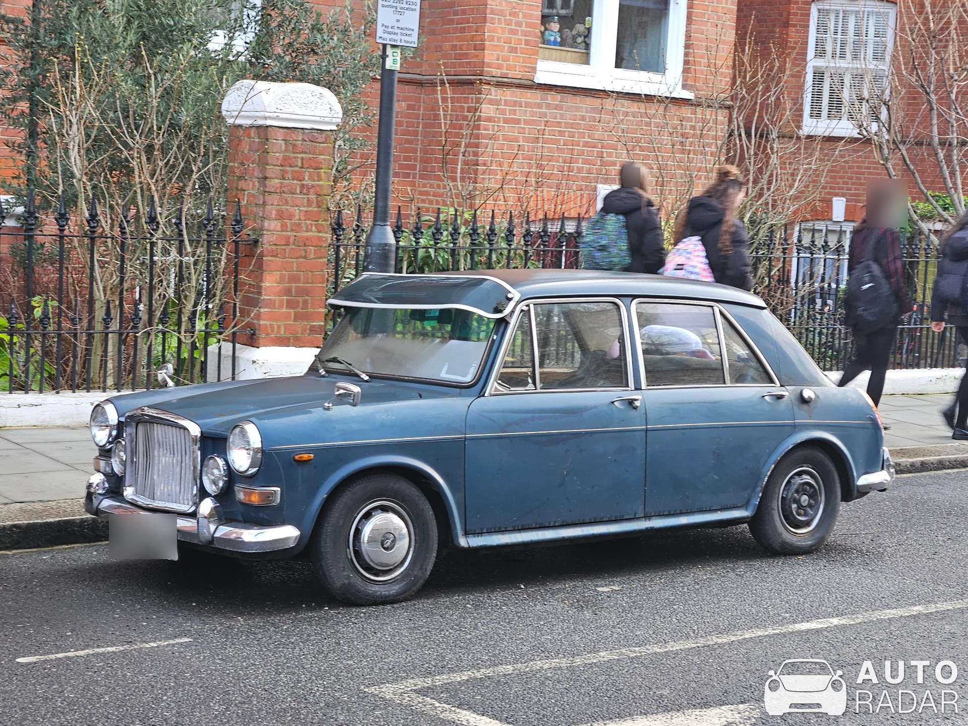 Vanden Plas Princess 1300 spotted in London