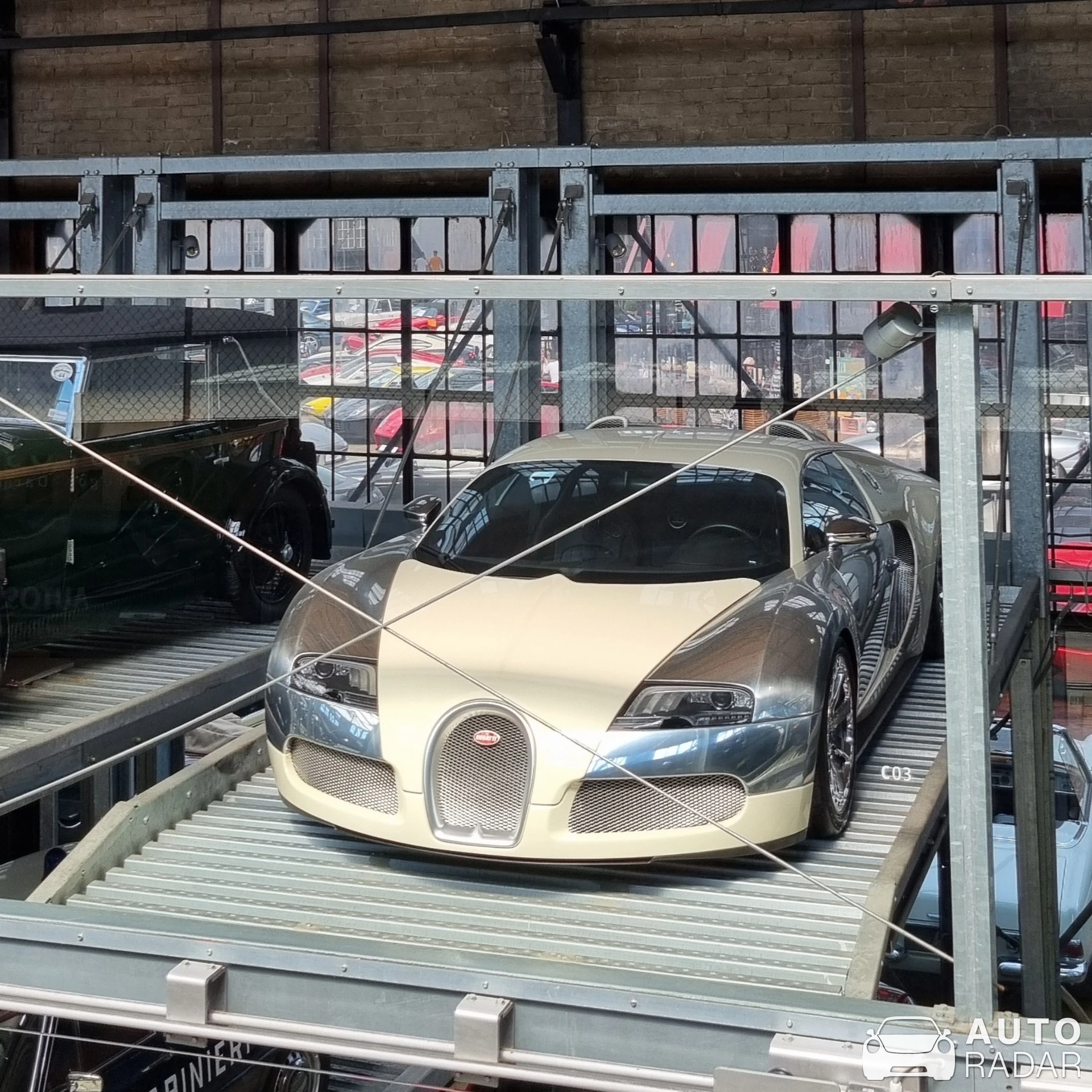 Bugatti Veyron 16.4 Centenaire spotted in Düsseldorf
