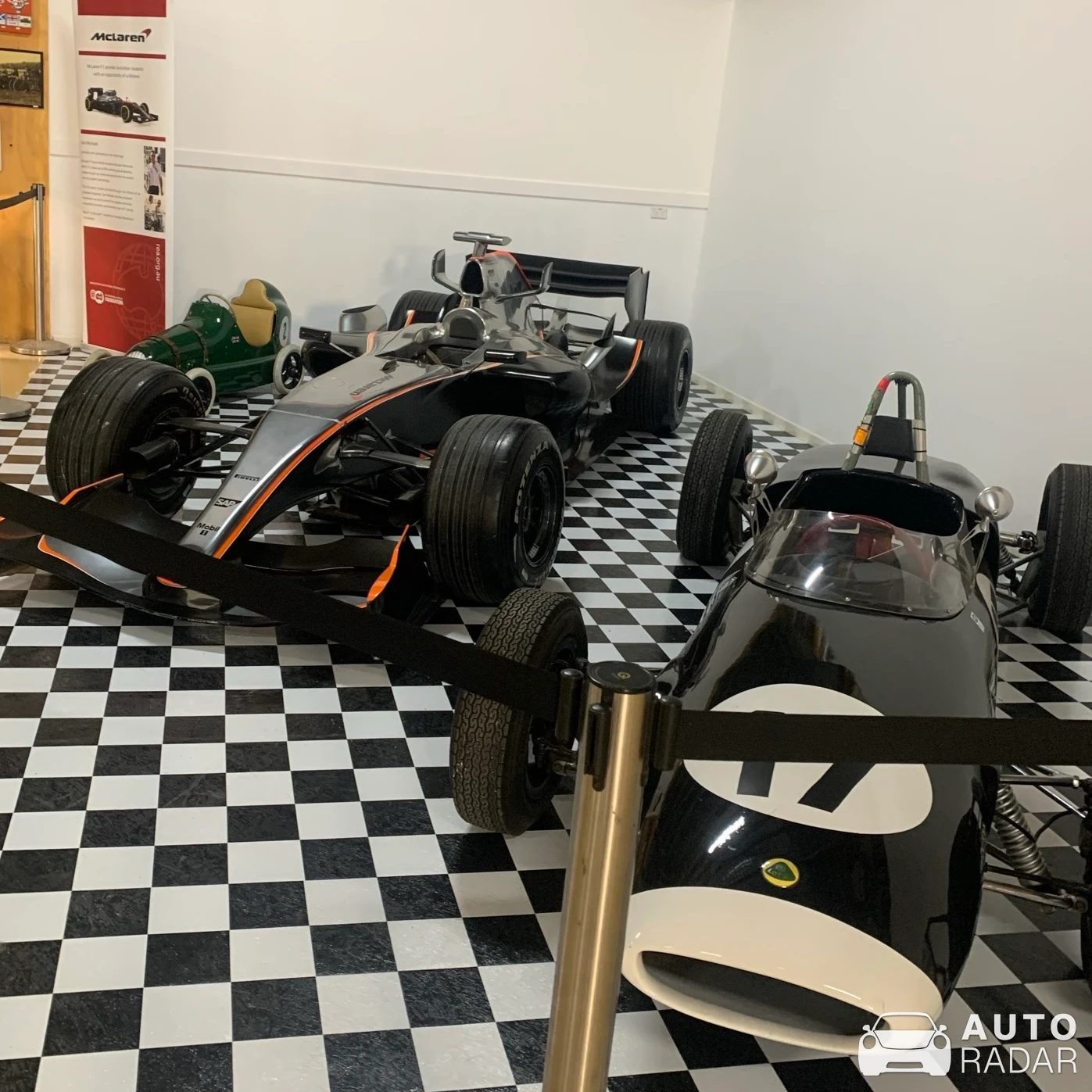 Lotus 18 spotted in Stream Hill