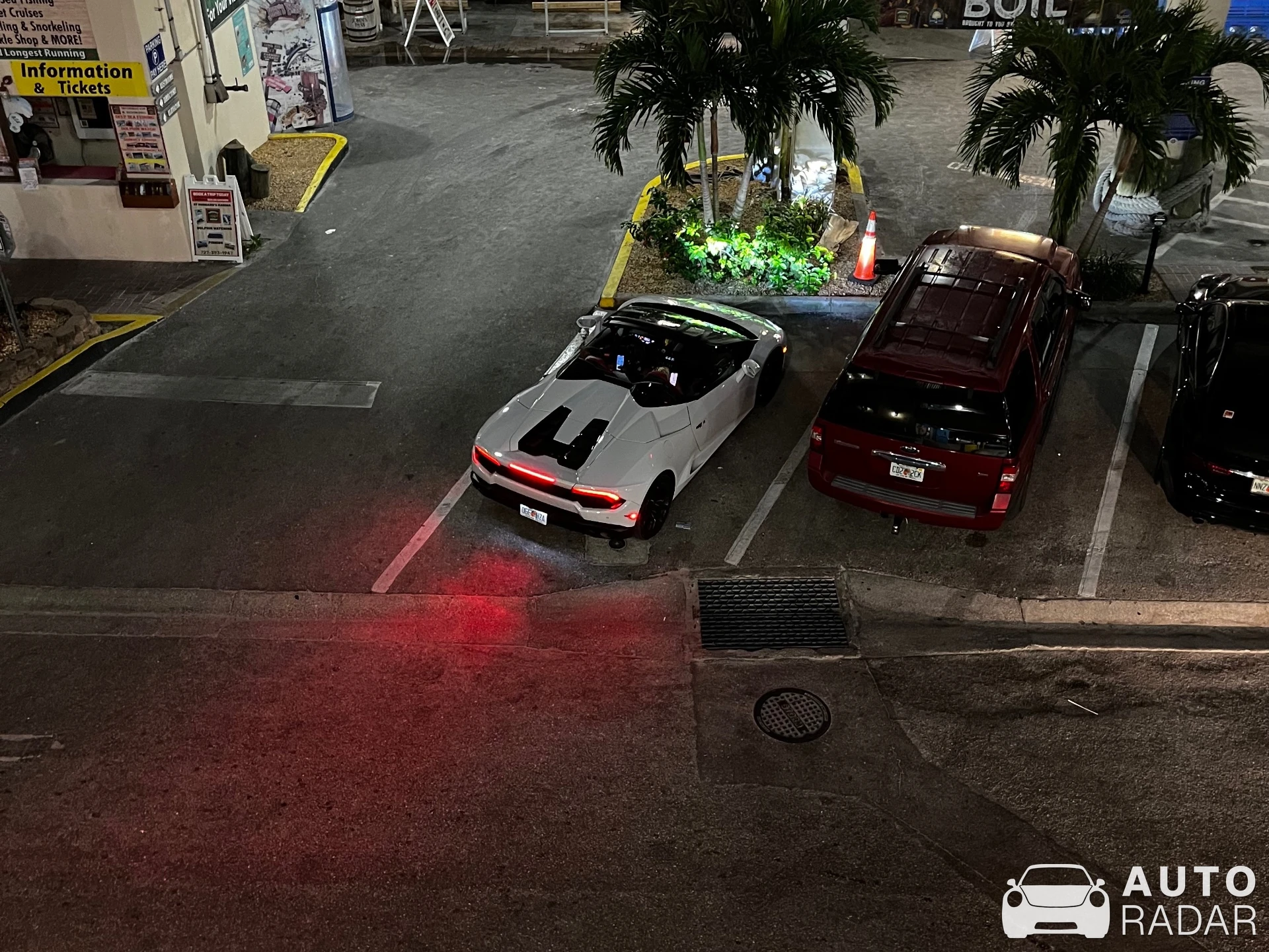 Lamborghini Huracán LP580-2 Spyder spotted in Madeira Beach, United States
