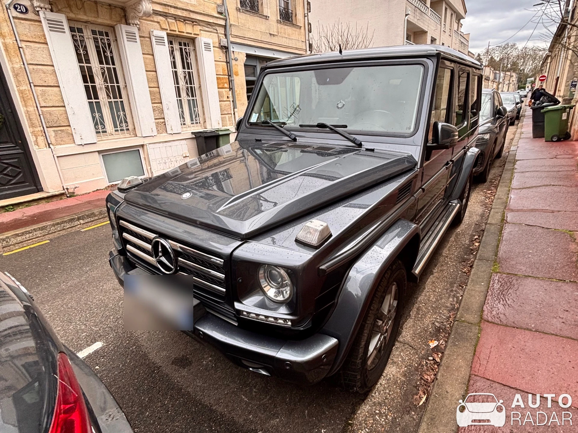 Mercedes-Benz G 500 spotted in Le Bouscat, France