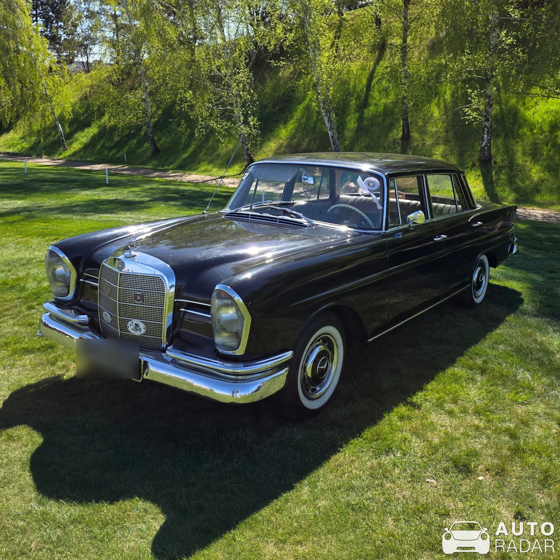 Mercedes-Benz W111 spotted in Praha