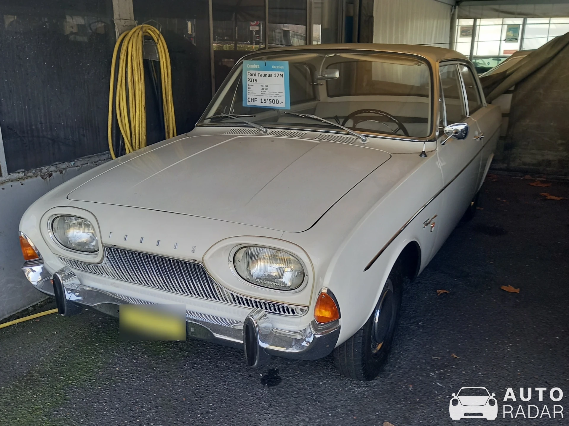Ford Taunus 17M spotted in Plan-les-Ouates