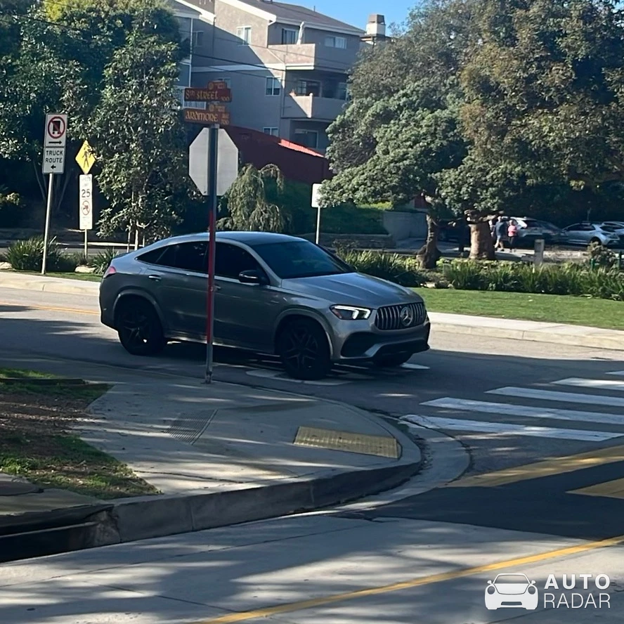 Mercedes-AMG GLE 53 Hybrid Coupé C167 2024 spotted in Hermosa Beach, United States