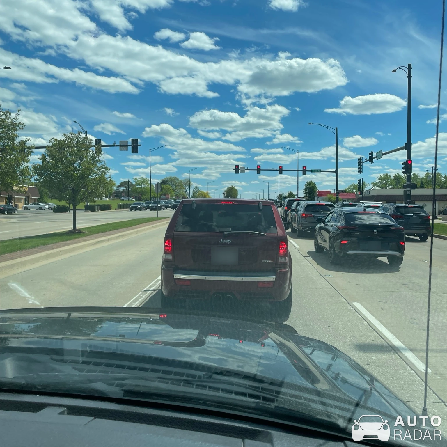 Jeep Grand Cherokee SRT-8 2005 spotted in Orland Park