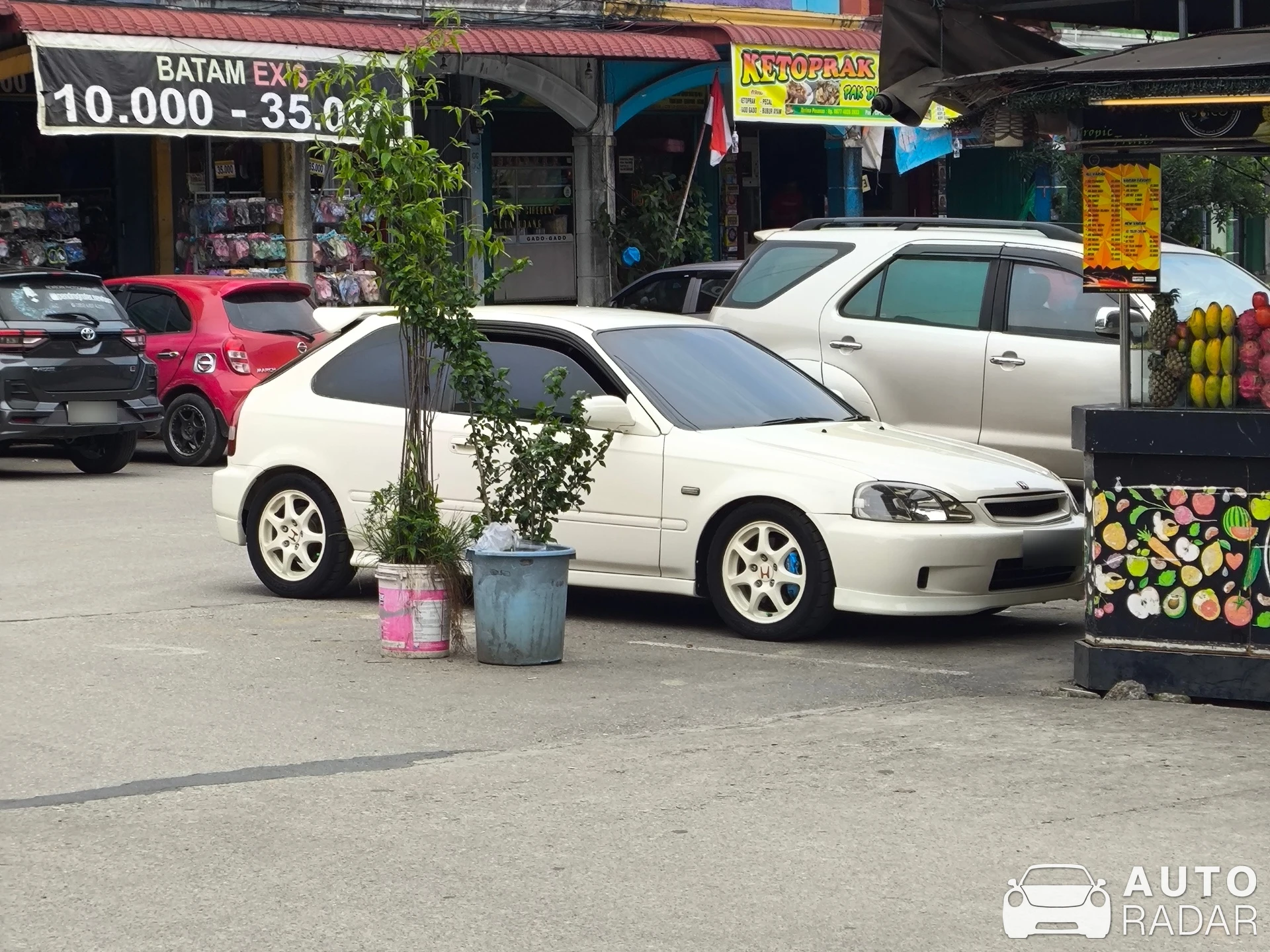 Honda Civic Type R 1996 spotted in Batam