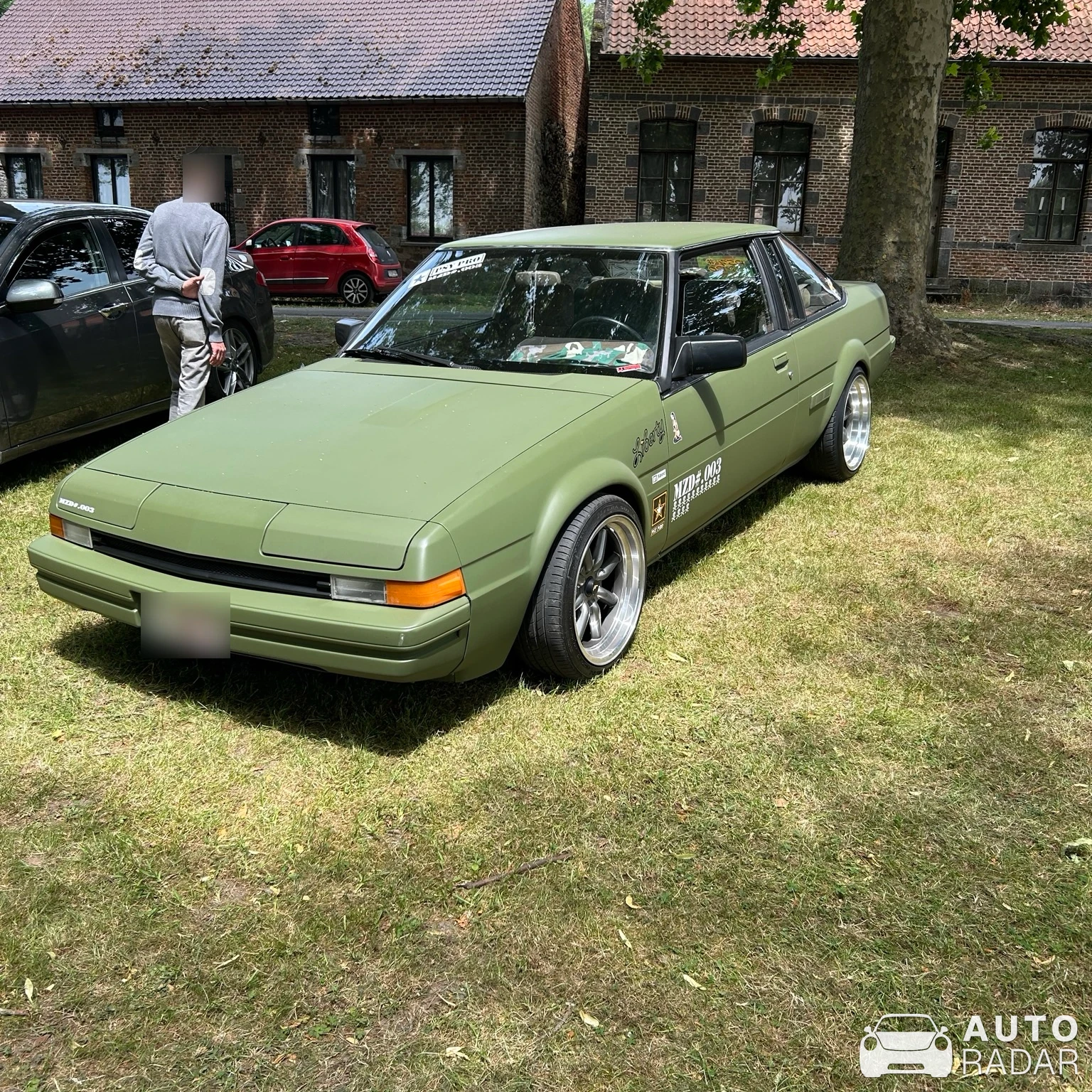 Mazda 929 spotted in Honnelles