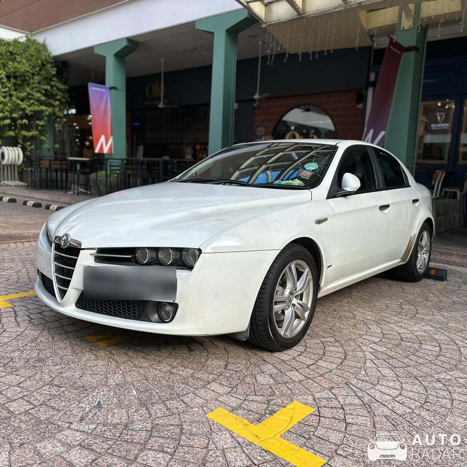 Alfa Romeo 159 spotted in Singapore