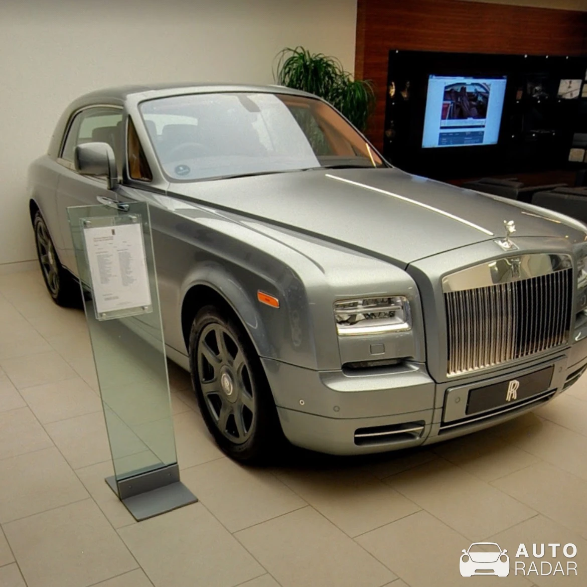 Rolls-Royce Phantom Coupé Series II spotted