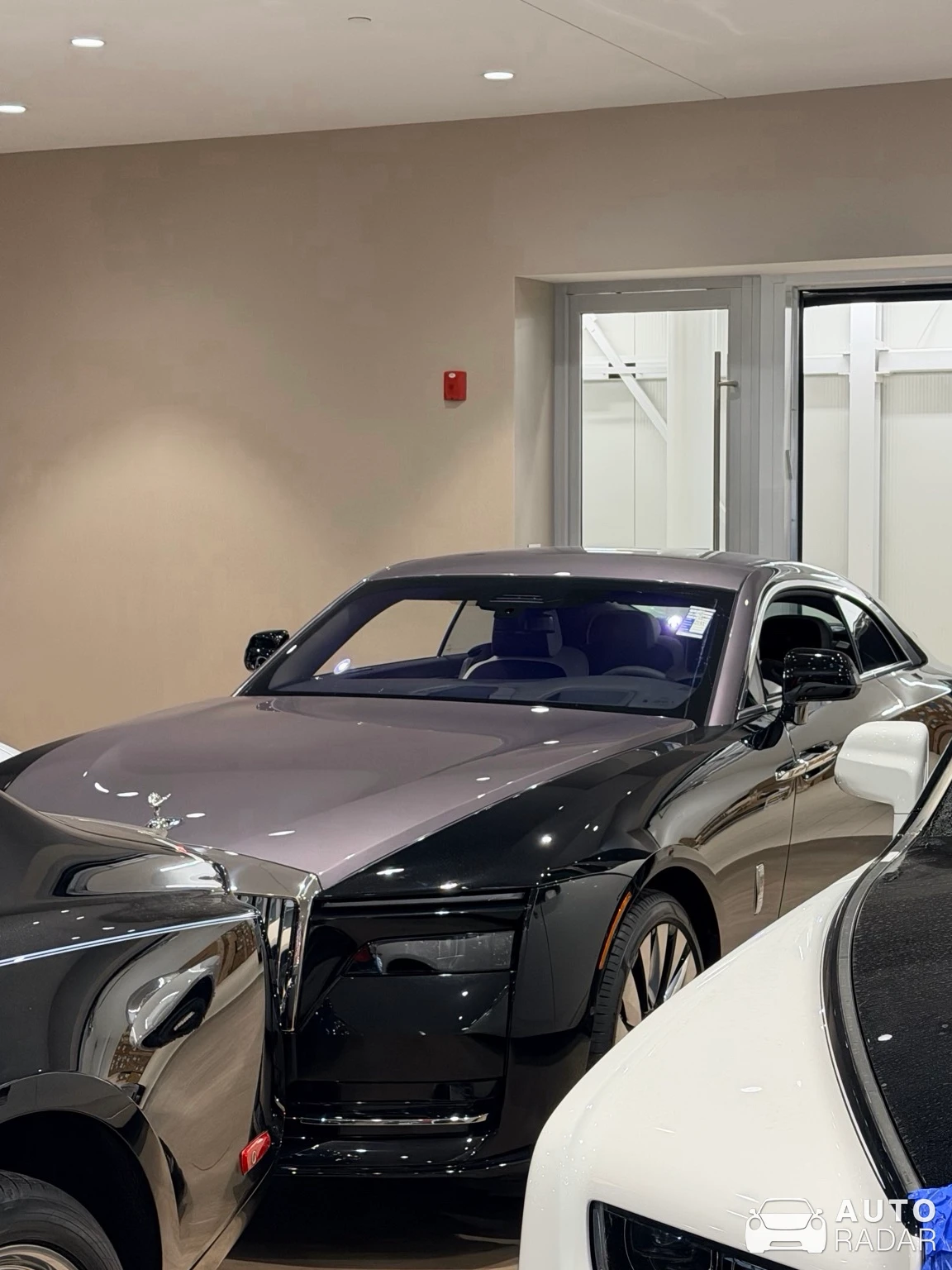 Rolls-Royce Spectre spotted in Mont-Royal, Canada