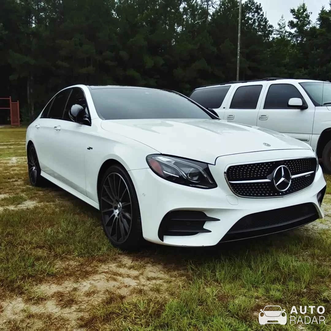 Mercedes-AMG E 53 W213 spotted in Fort Moore, United States