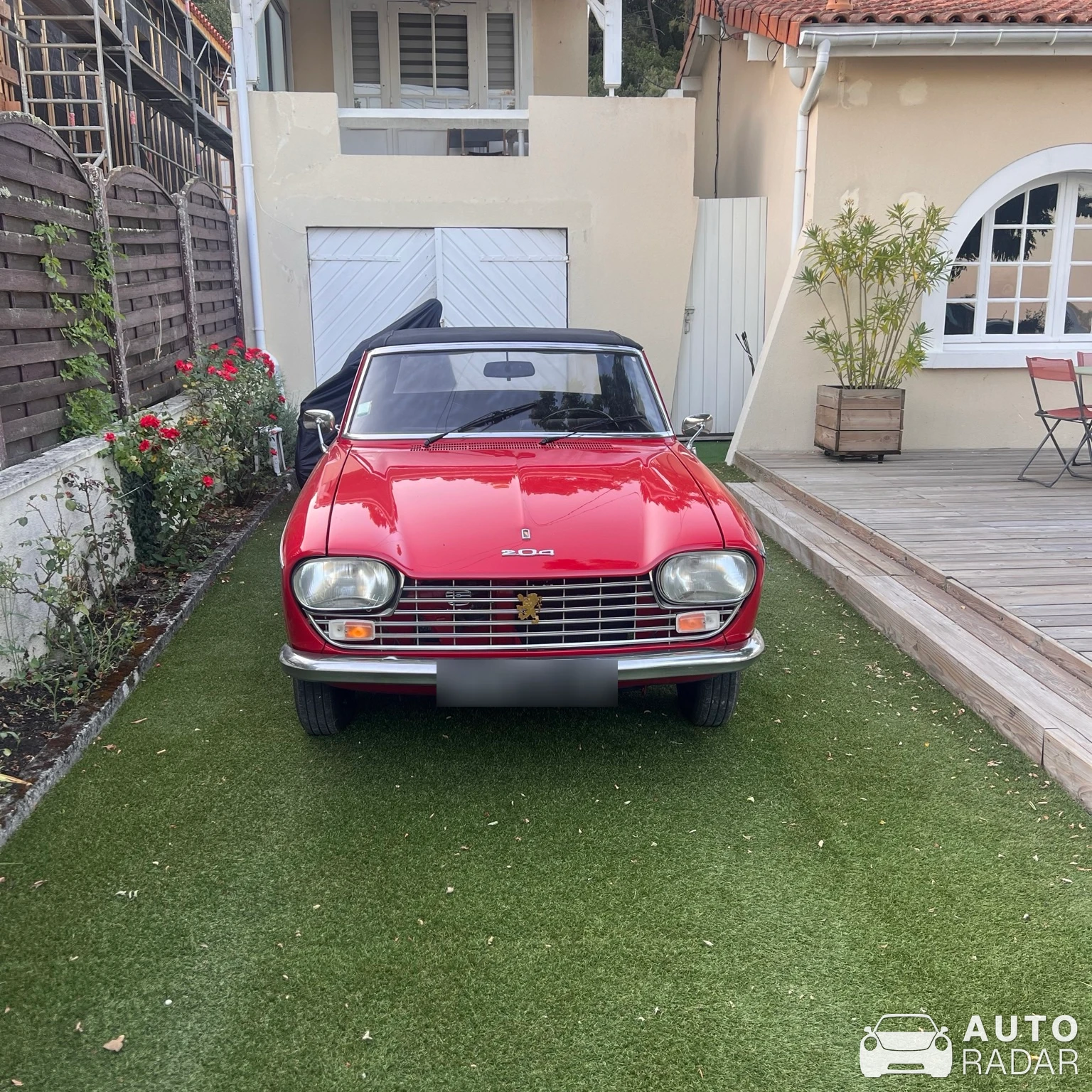 Peugeot 204 Cabriolet spotted in Lacanau