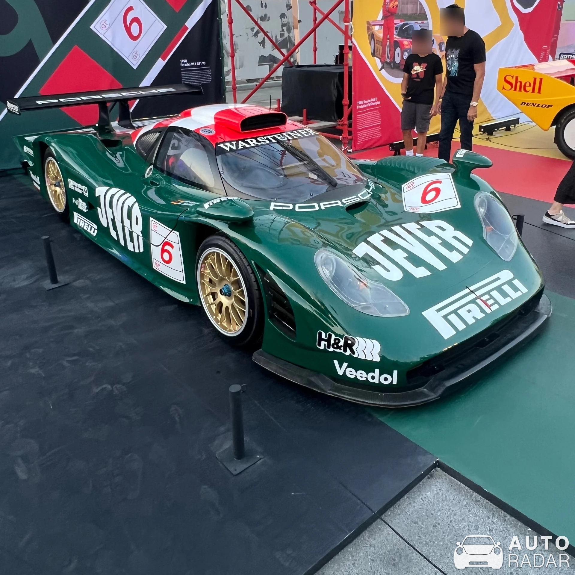 Porsche 996 GT1 spotted in دبي, United Arab Emirates