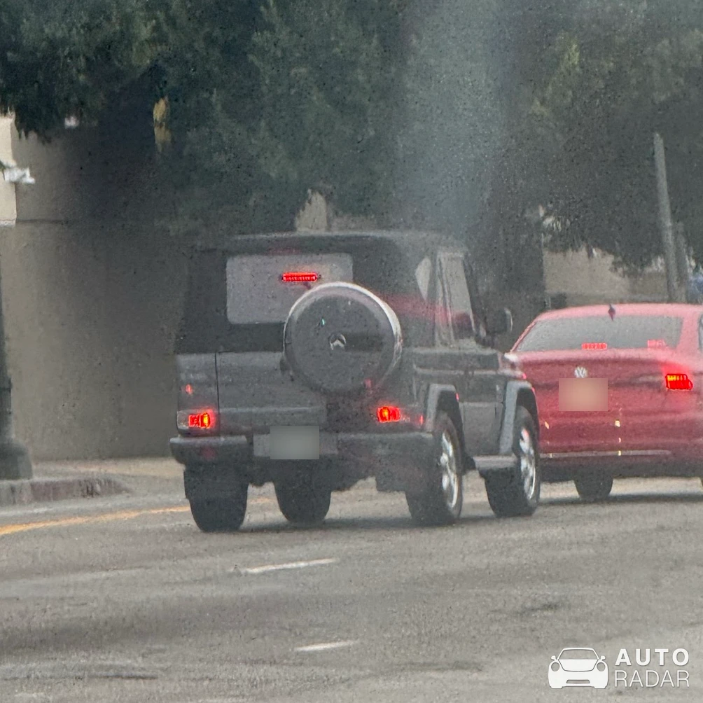 Mercedes-Benz G 500 W463 Cabriolet spotted in Los Angeles, United States