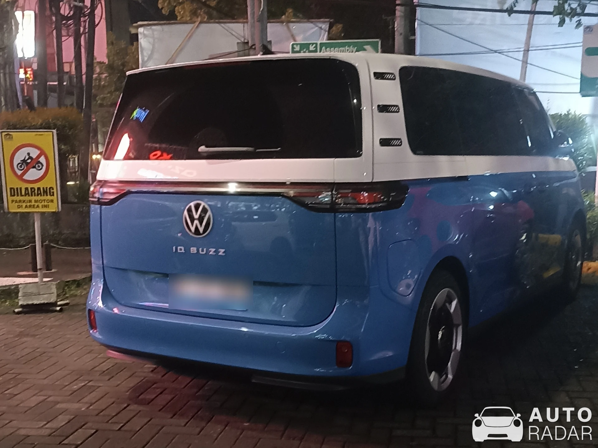 Volkswagen ID.7 spotted in Bandung