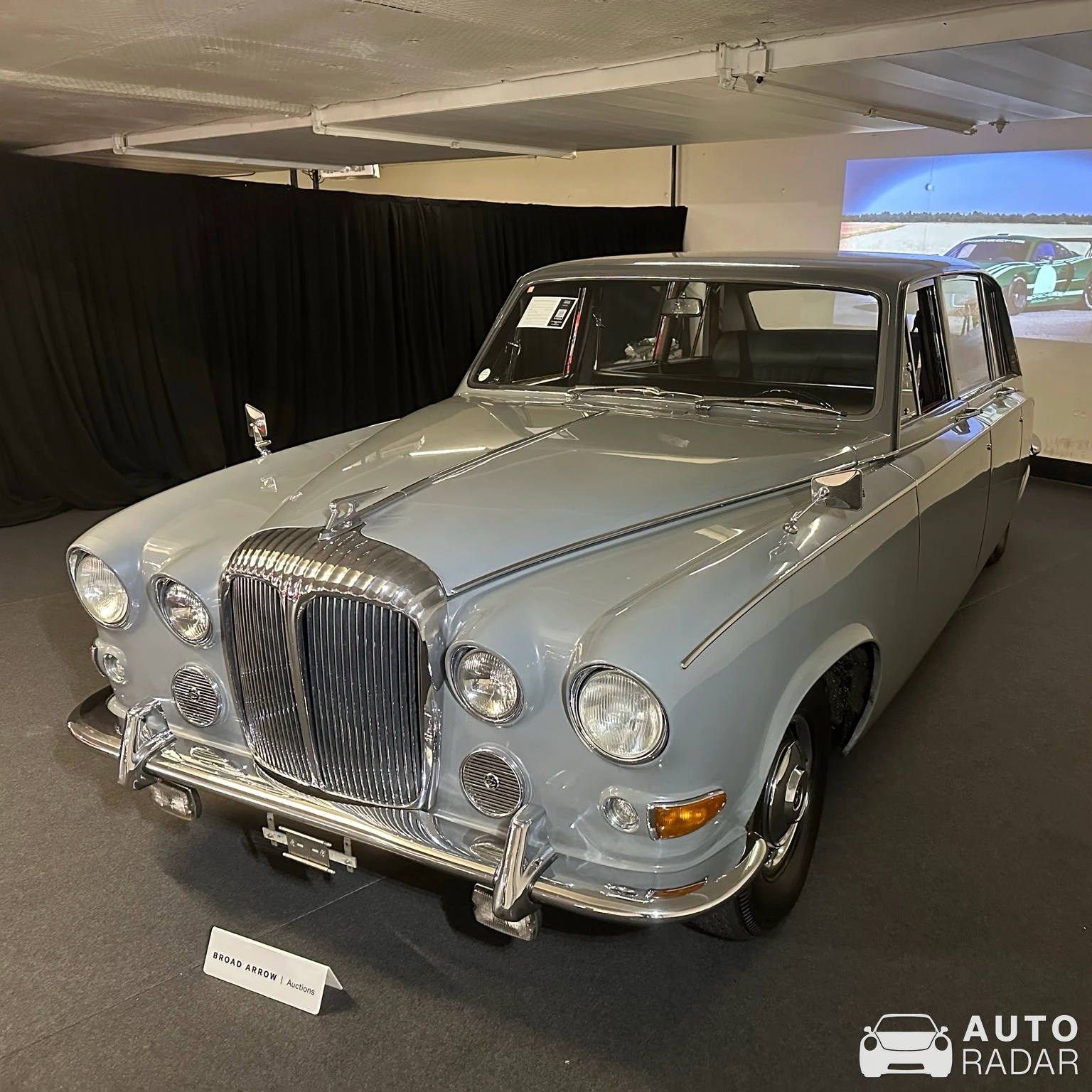 Daimler DS spotted in Zürich