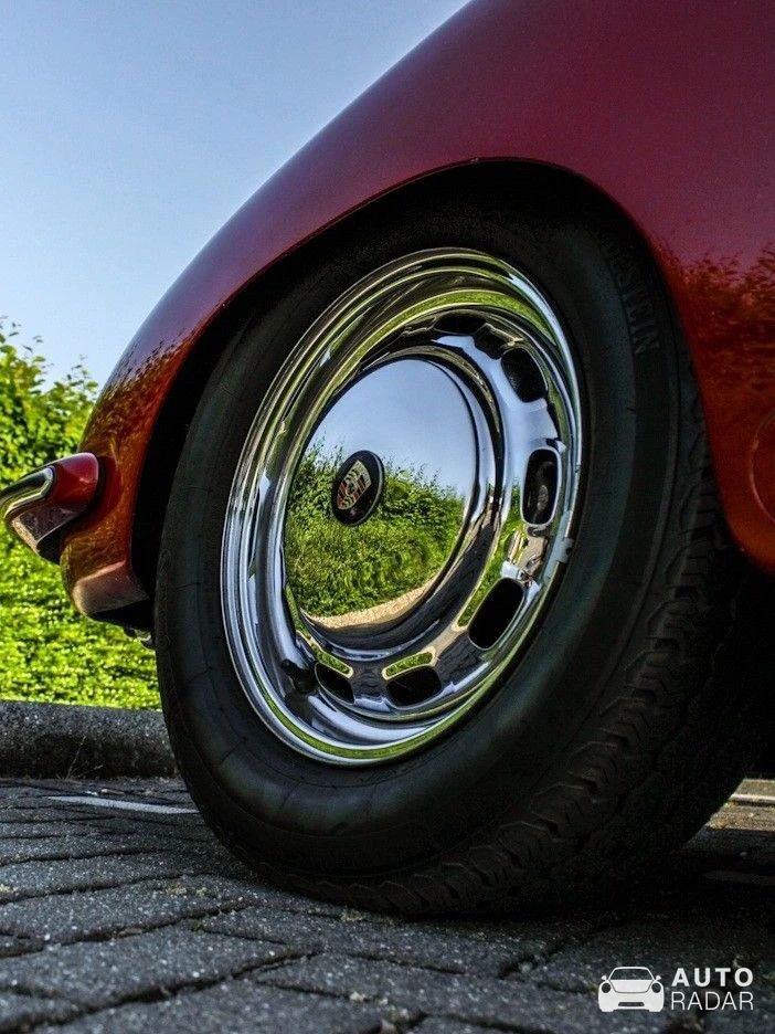Porsche 356 C SC Cabriolet spotted in Brecht