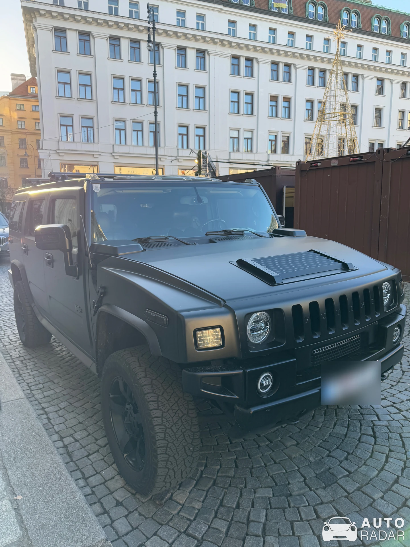 Hummer H2 spotted in Wien, Austria