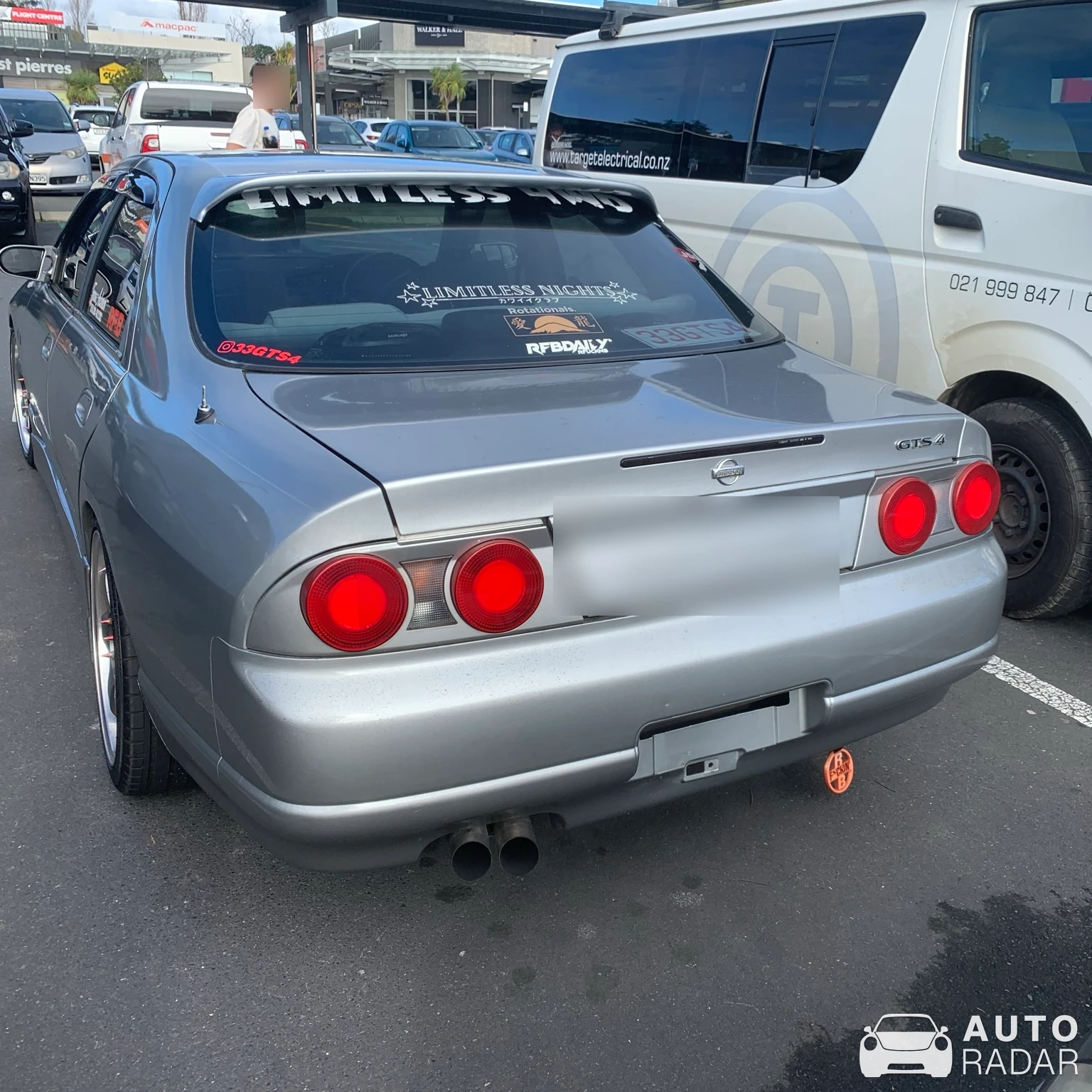 Nissan Skyline R33 GT-S4 spotted in Silverdale
