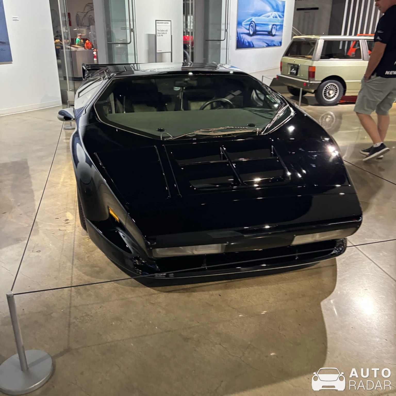Vector W8 TwinTurbo spotted in Los Angeles