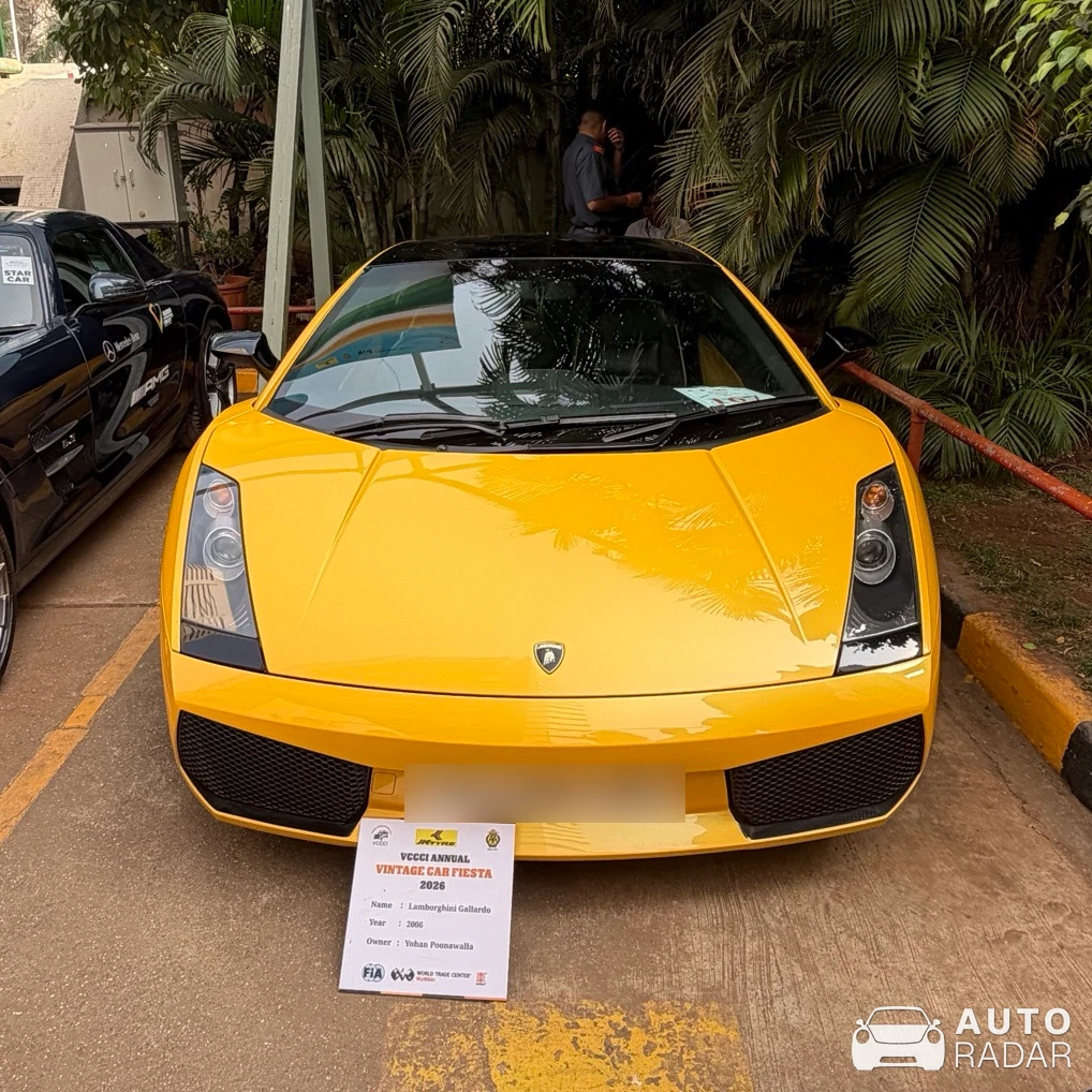 Lamborghini Gallardo spotted in Mumbai, India
