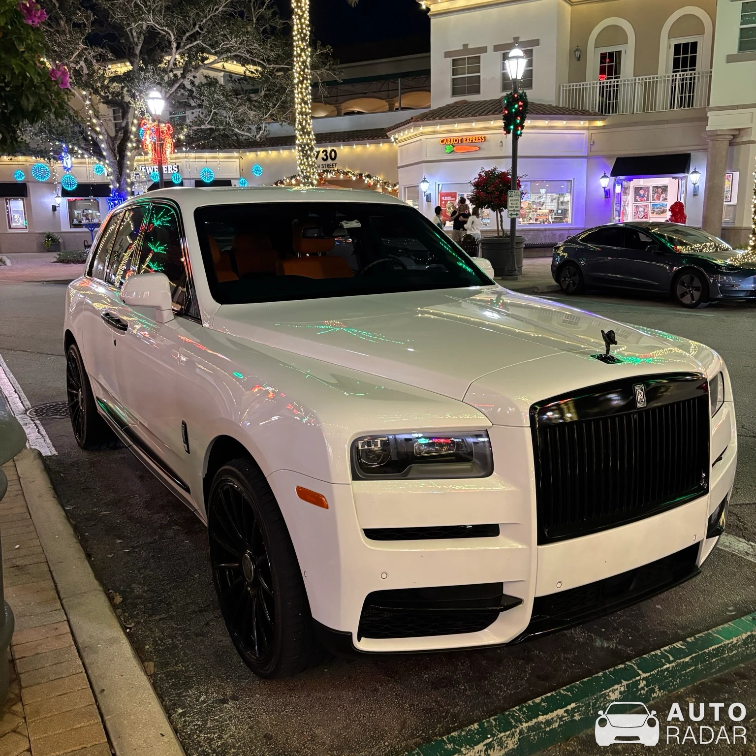 Rolls-Royce Cullinan Black Badge spotted in Weston, United States