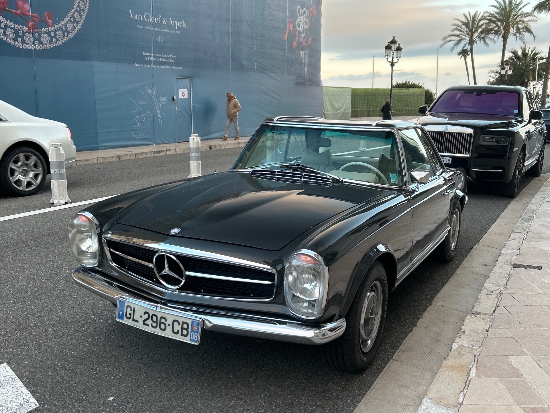 Mercedes-Benz 280 SL