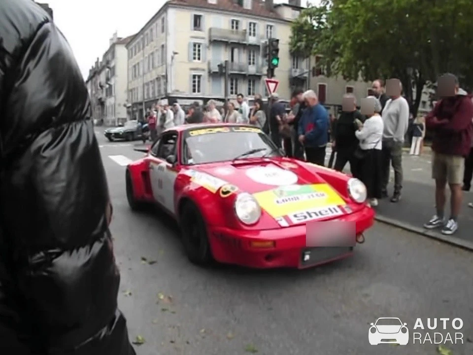Porsche 911 Carrera RS 3.0 spotted in Pau, France