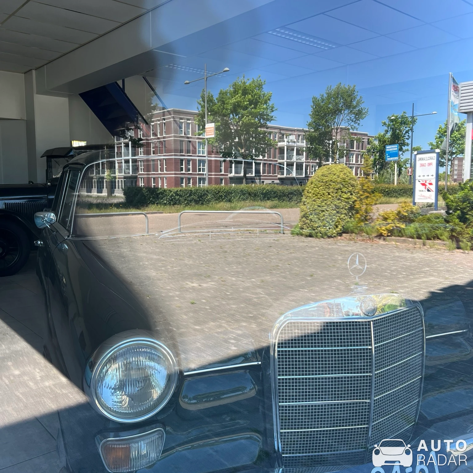 Mercedes 190 Ponton spotted in Helmond
