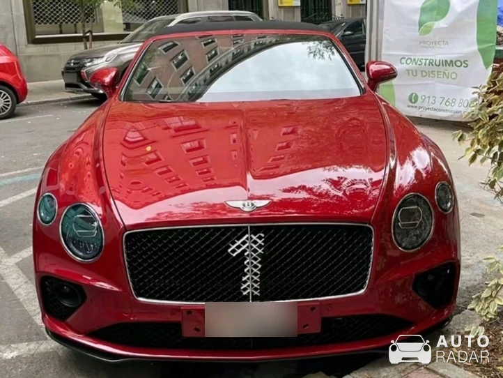 Bentley Continental GTC 2018 Number 1 Edition spotted in Hamburg