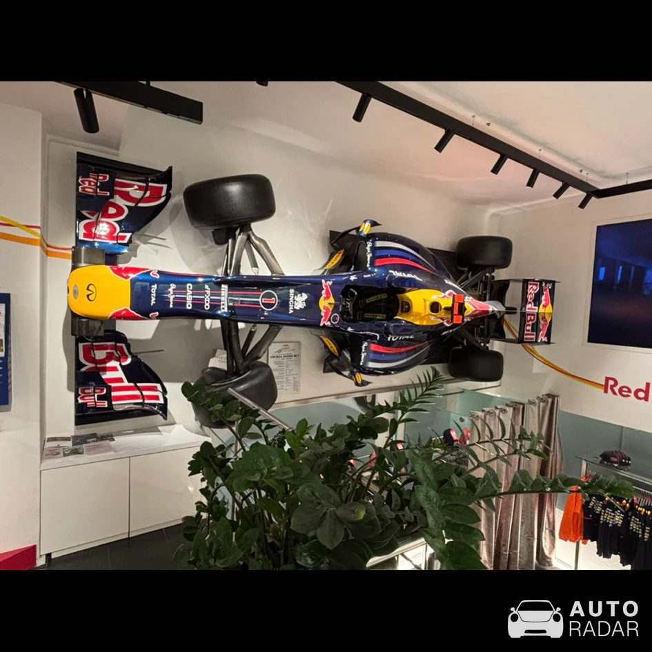 Red Bull Racing RB8 spotted in Salzbourg