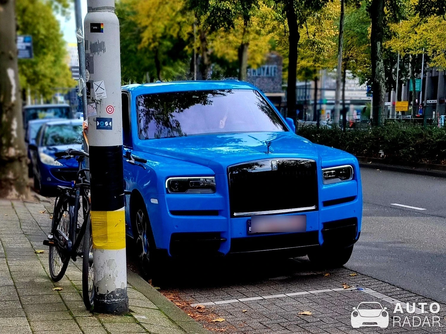 Rolls-Royce Cullinan spotted in Rotterdam, Netherlands