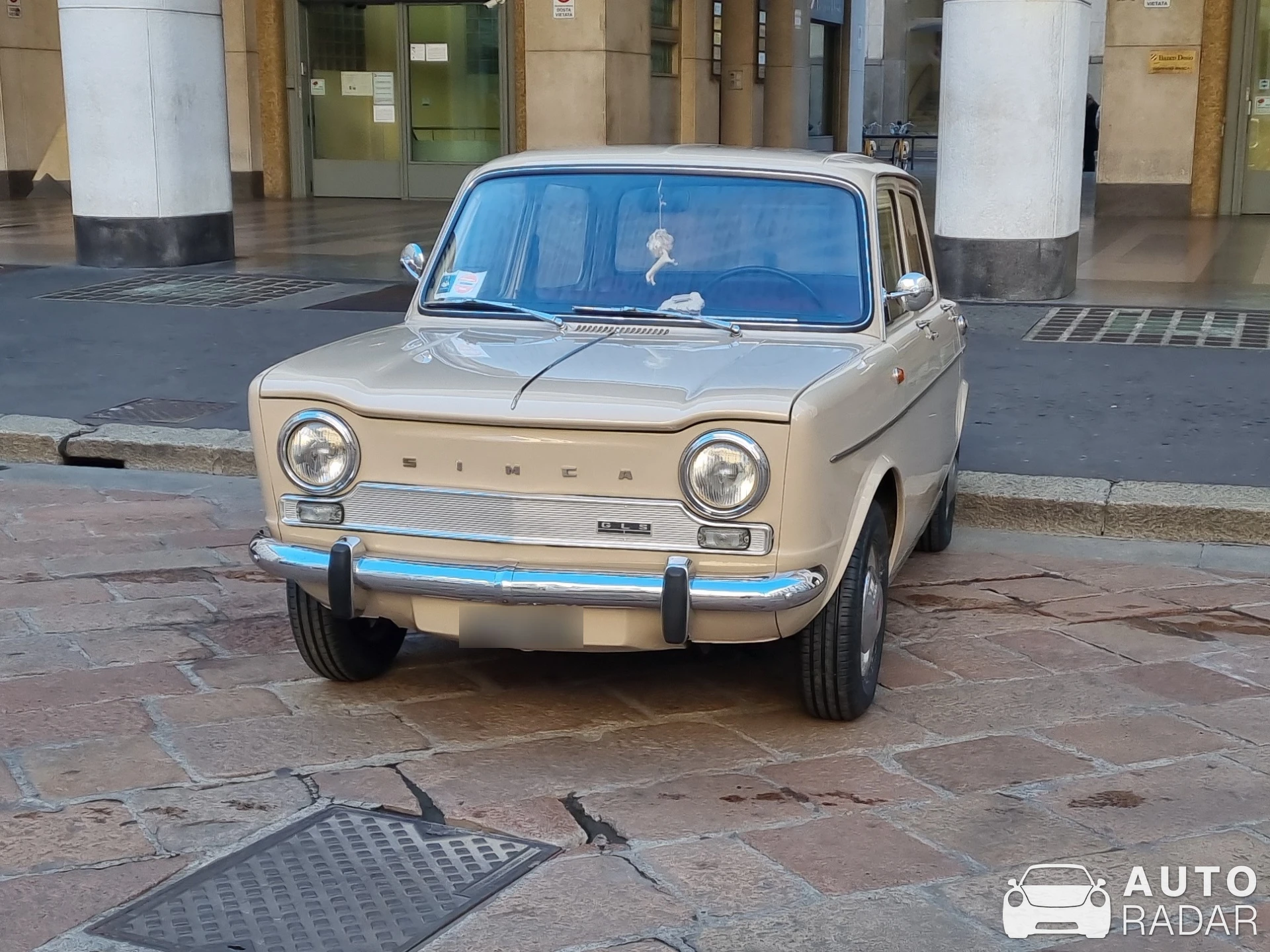 Simca 1000 spotted in Milano