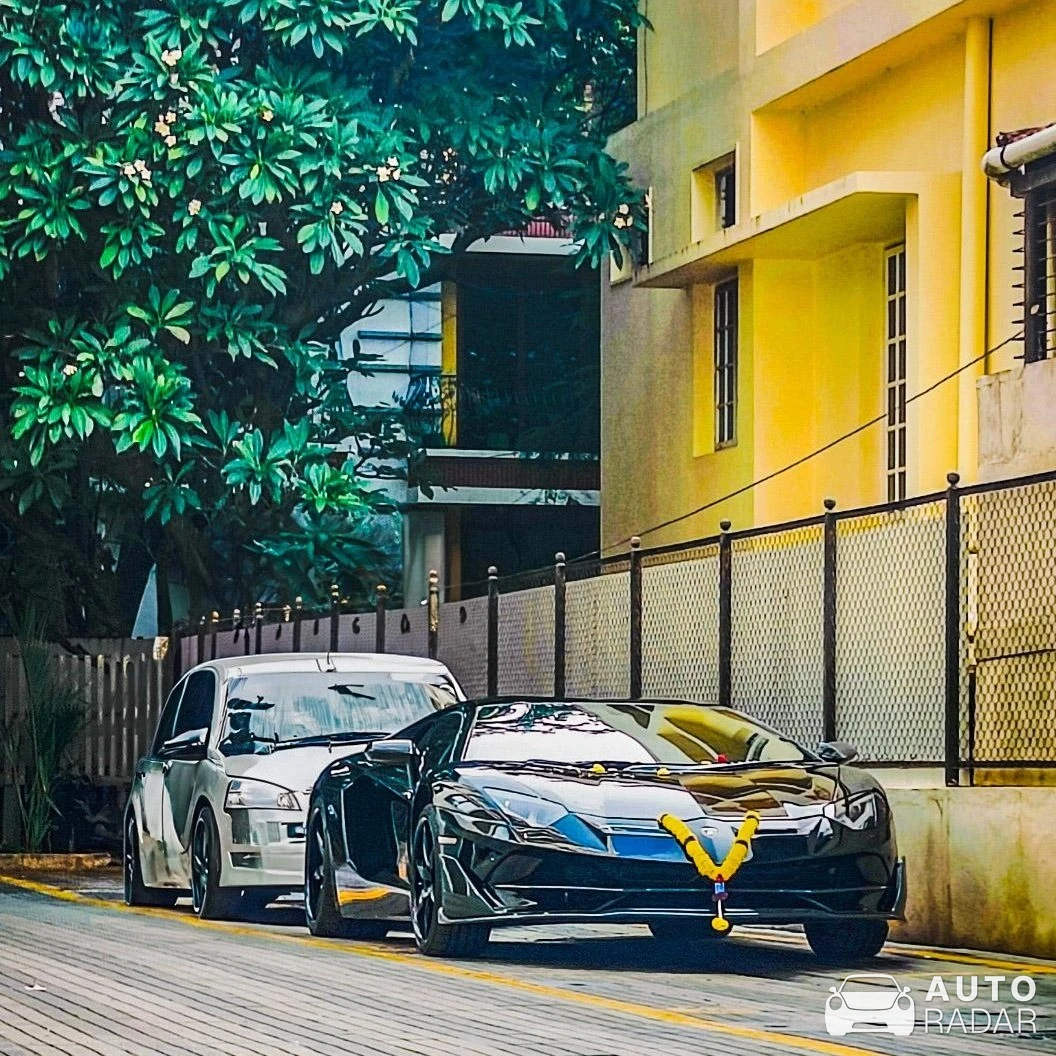 Lamborghini Aventador LP770-4 SVJ spotted in Bengaluru, India