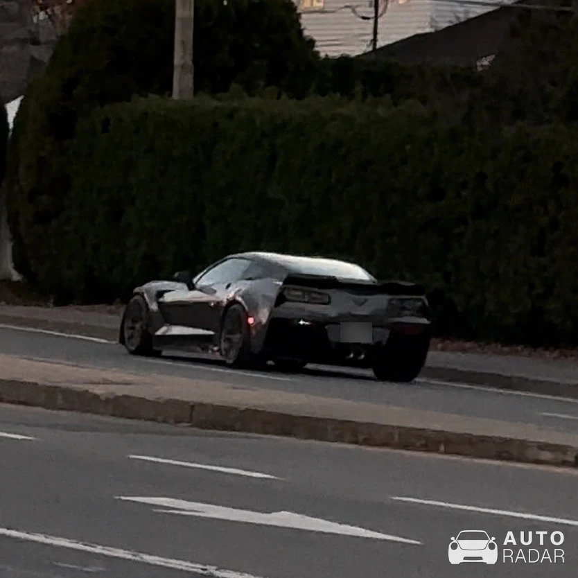 Chevrolet Corvette C7 Z06 spotted in Terrebonne, Canada