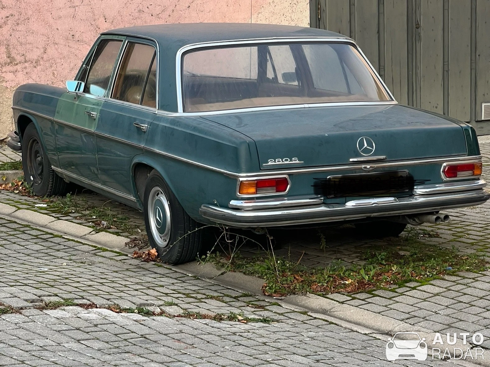 Mercedes-Benz 280 S spotted in Carbonero el Mayor, 西班牙