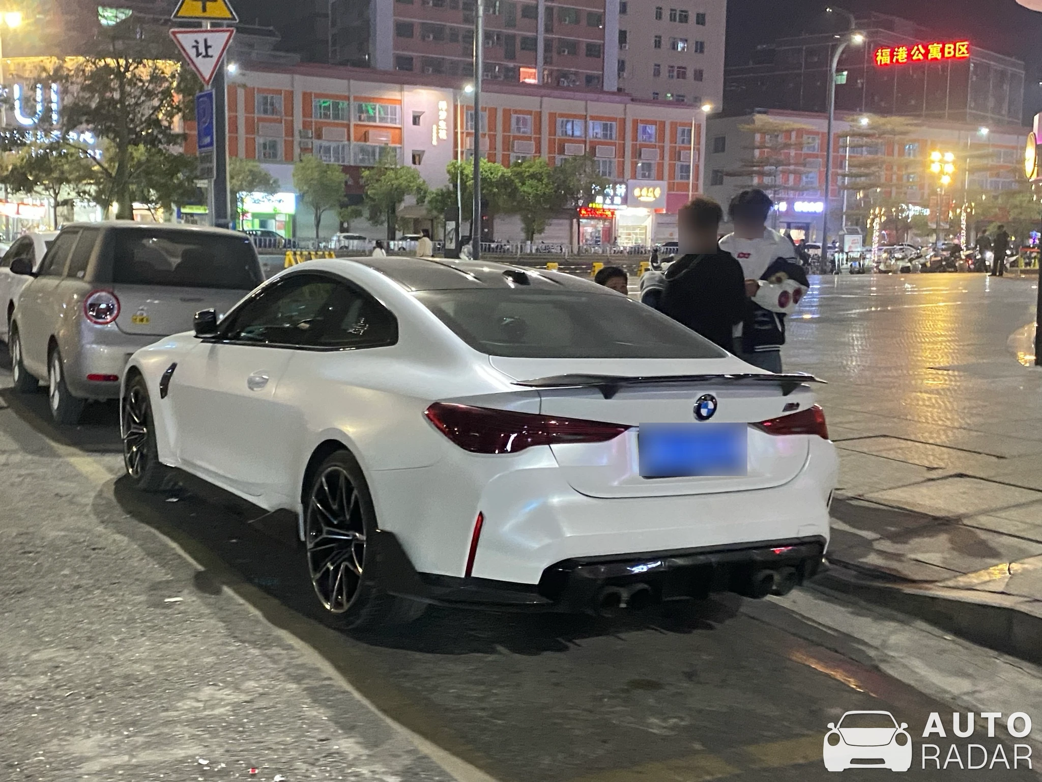 BMW M4 G82 Coupé Competition spotted in Chaozhou, China