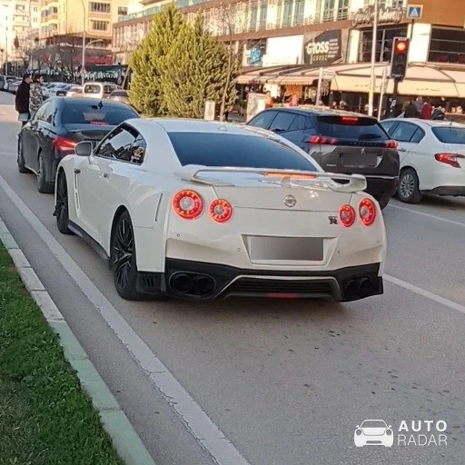 Nissan GT-R R35 spotted in Ni̇lüfer, Türkiye