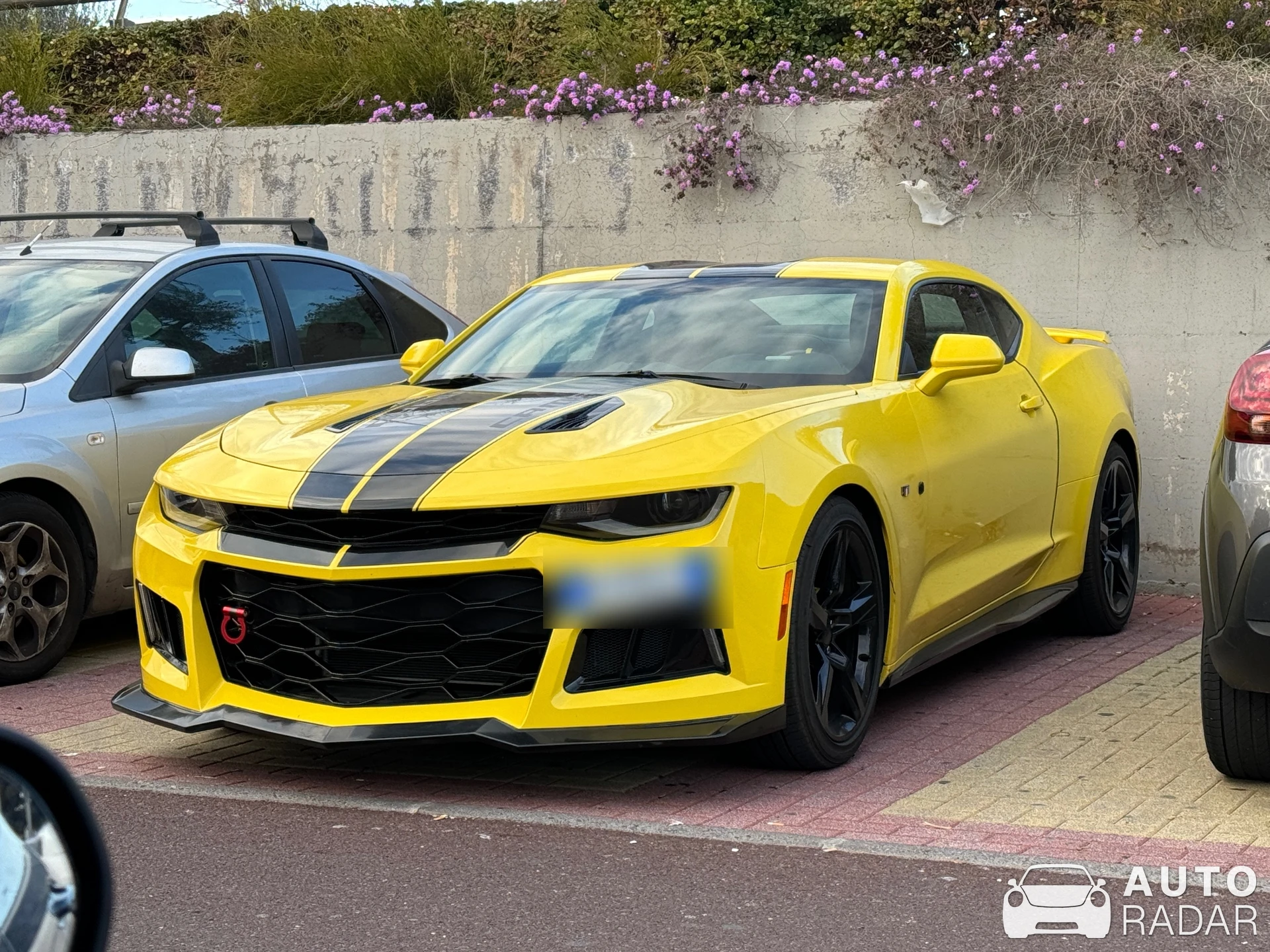 Chevrolet Camaro SS spotted in Catania, Italy