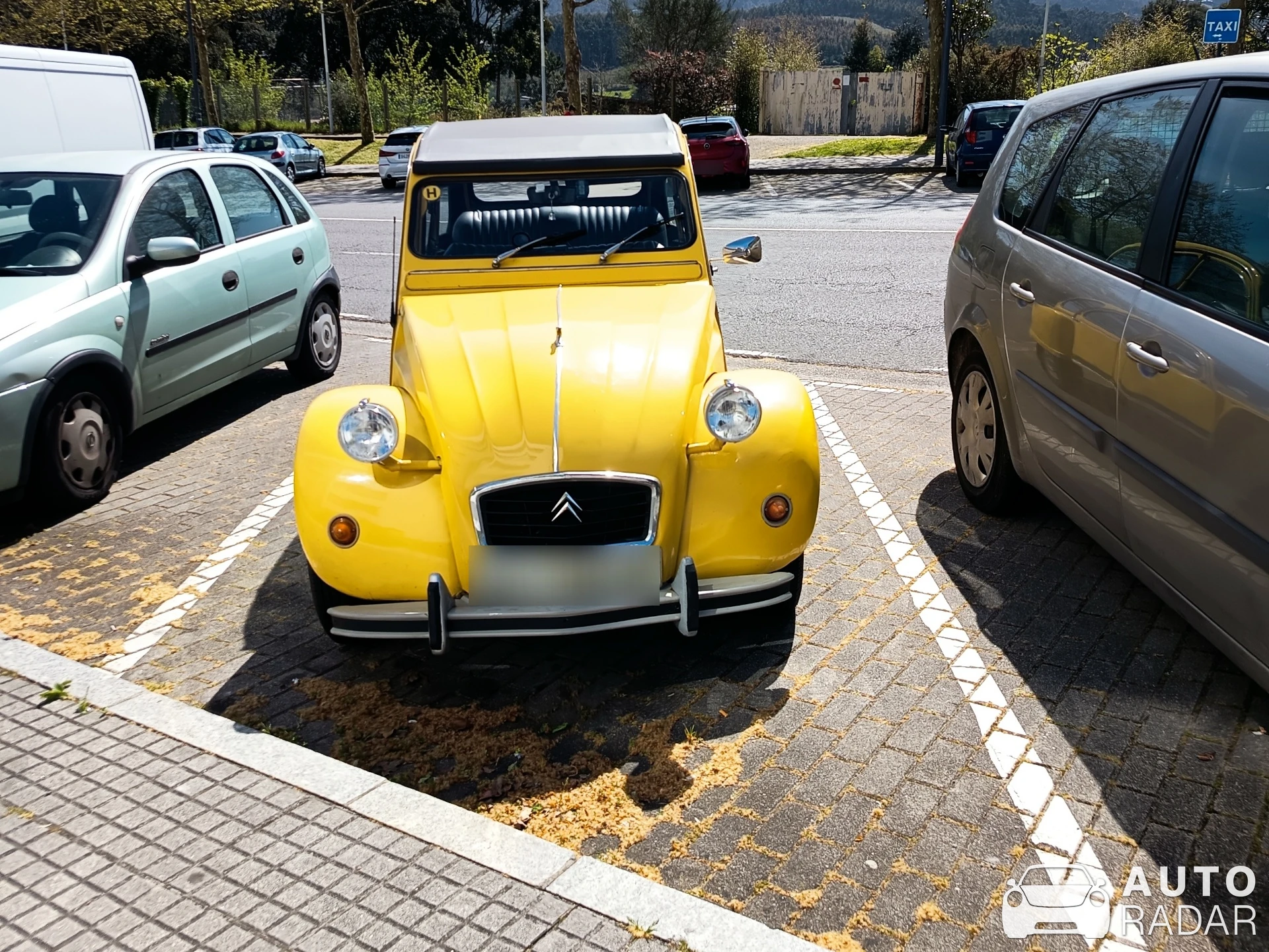 Citroën 2CV spotted in A Coruña