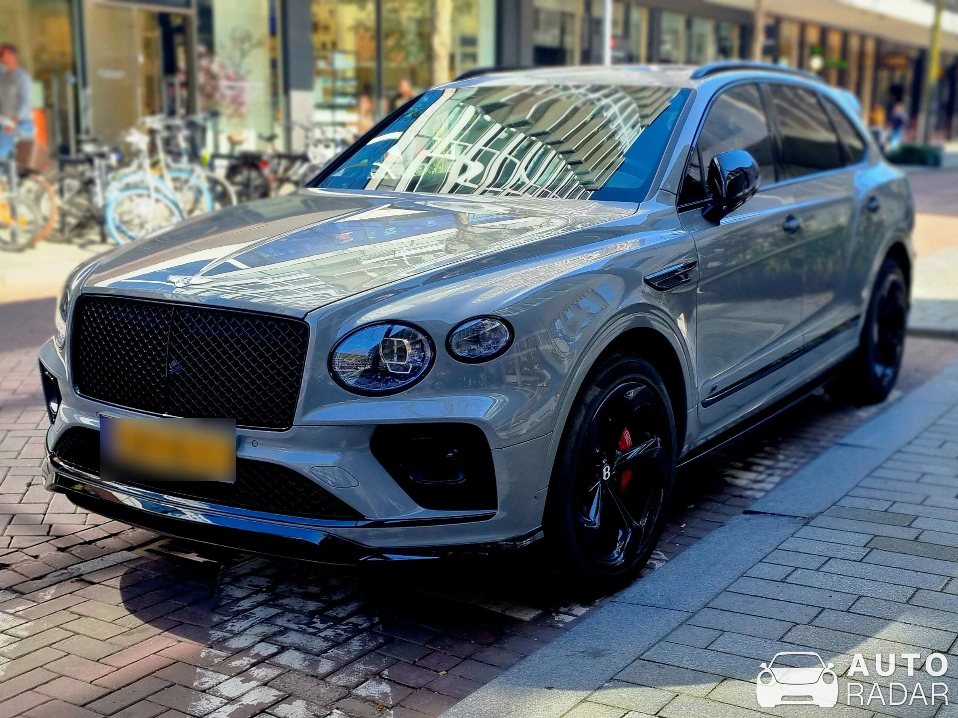 Bentley Bentayga Hybrid S spotted in Rotterdam