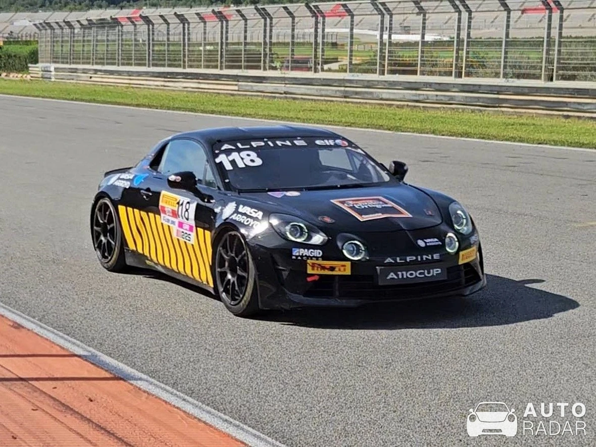 Alpine A110 Cup spotted in Cheste