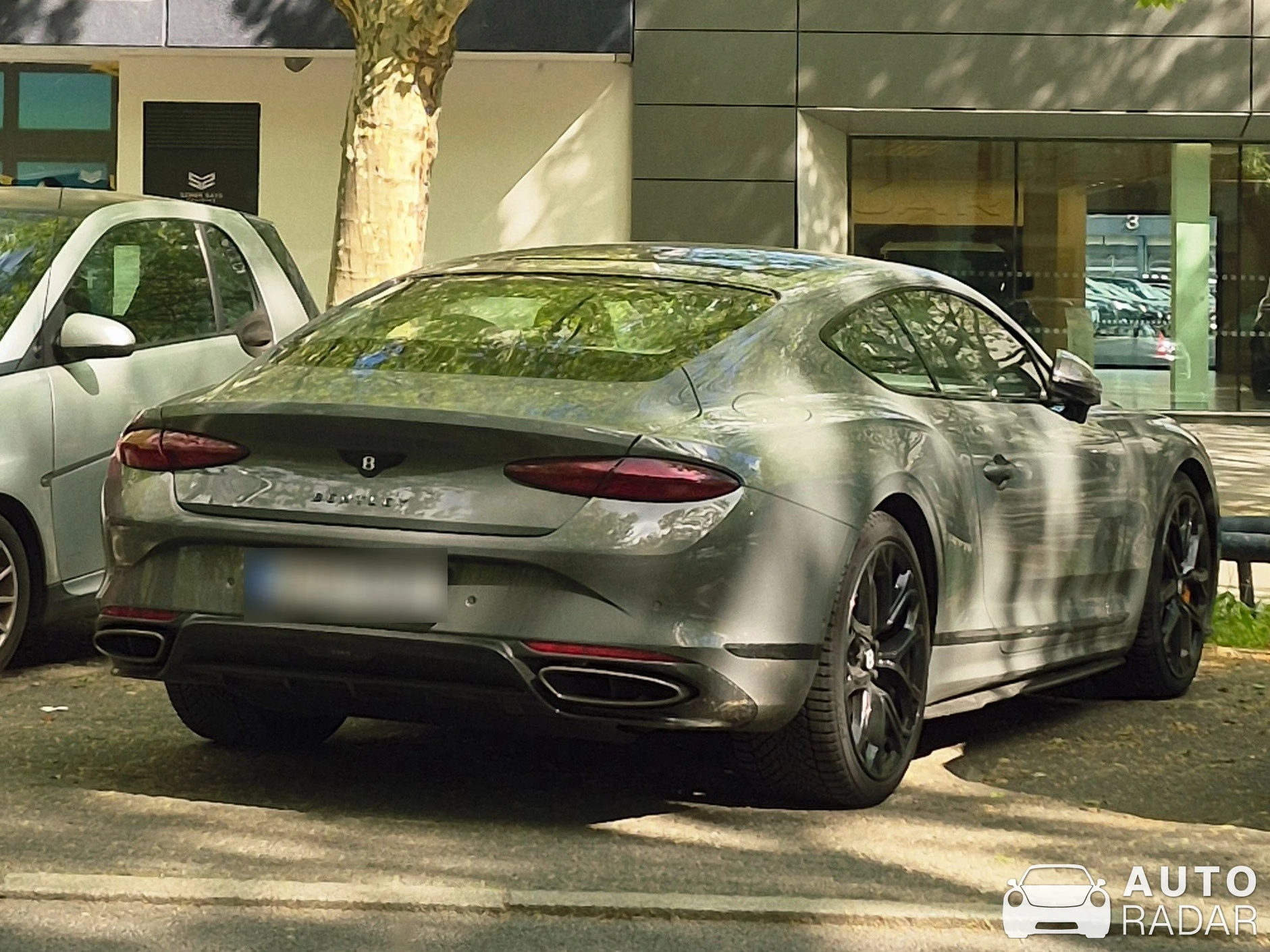 Bentley Continental GT3-R spotted in Berlin