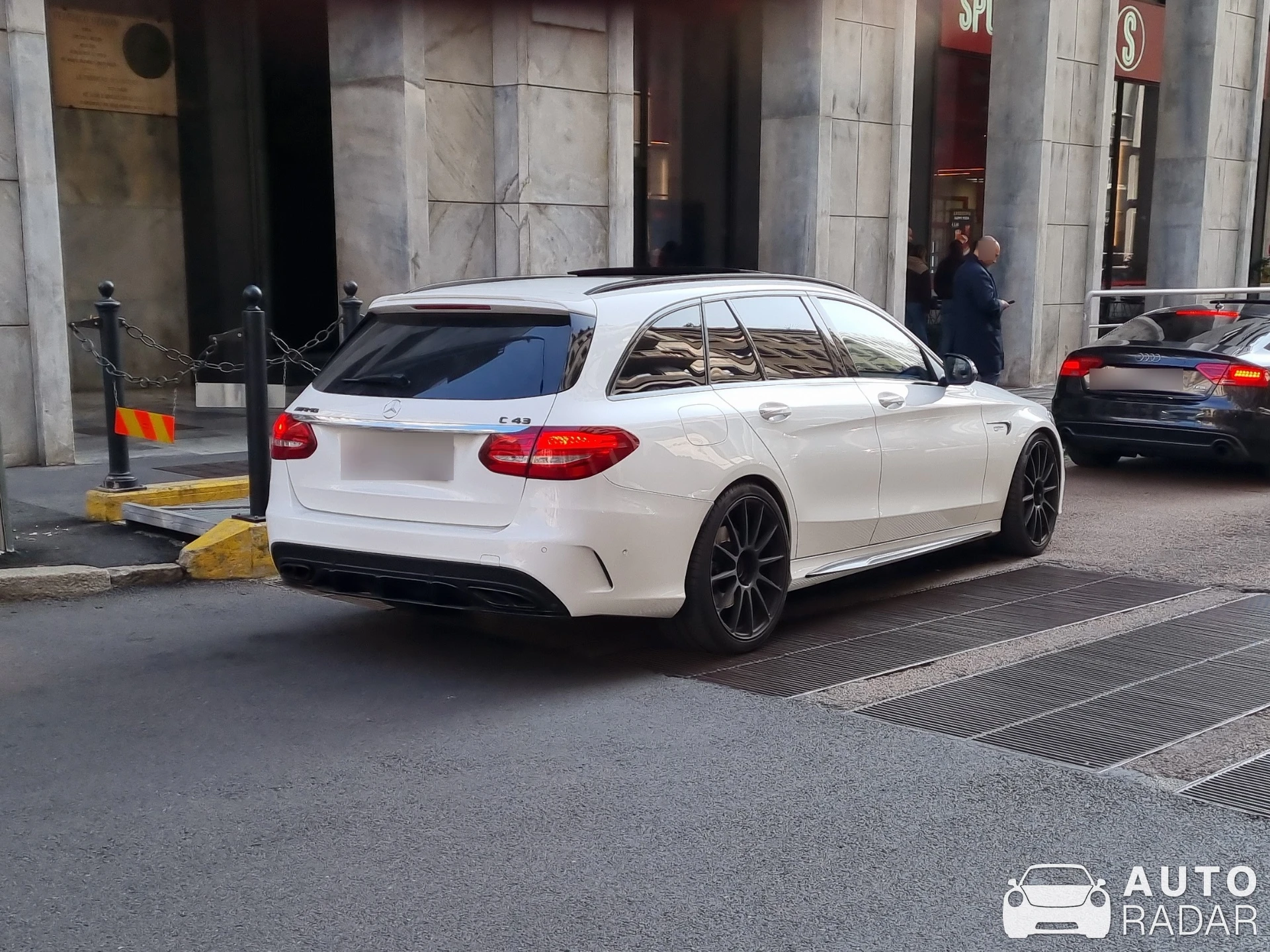 Mercedes-AMG C 43 S205 spotted in Milano