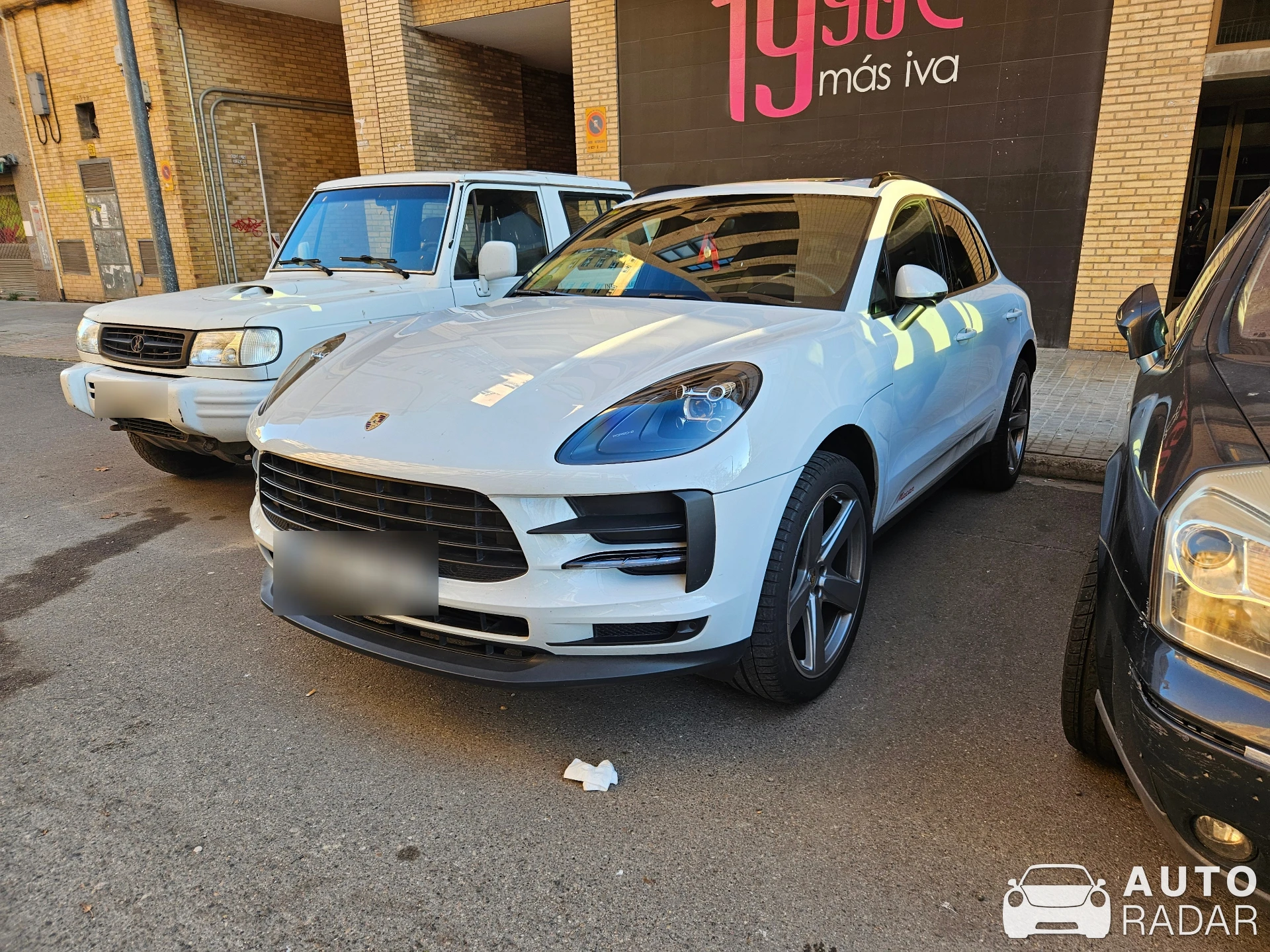 Porsche Macan spotted in Huesca, España